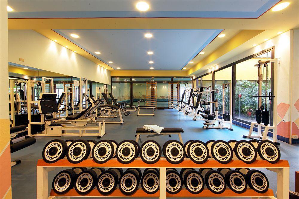 Le Robinie Golf & Resort Solbiate Olona Exterior photo